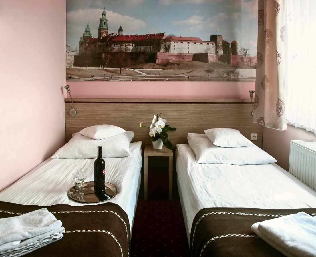 Vinci Hotel Airport Modlniczka Εξωτερικό φωτογραφία