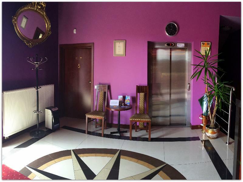 Vinci Hotel Airport Modlniczka Εξωτερικό φωτογραφία